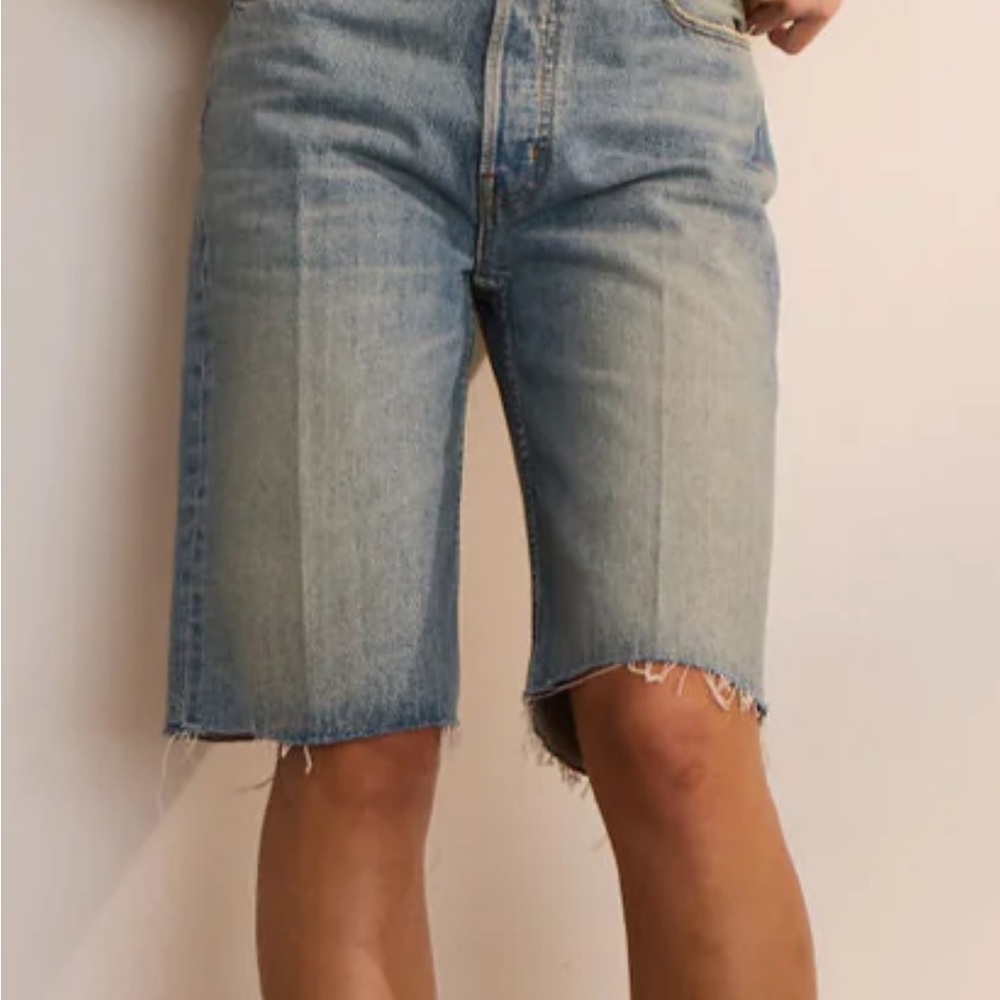 Jamie Haller - The Cut Knee Short in Worn Indigo